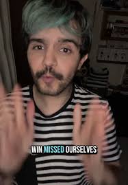 ¿Que bandas faltan por revelar? 🤔 . . . . . . #wemissedourselves #emo  #emotok #emotiktok #elderemo #emoadulto #Festival #concert #music #parati  #fyp #underoath #oceansatealaska #isetmyfriendsonfire ...