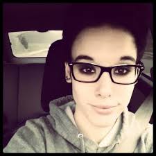 Hali Clark (@halirclark)