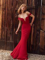 In 1990, pretty woman came out, and this is definitely one of roberts' most notable films. Cult Brand Reformation Has Recreated The Iconic Pretty Woman Red Dress Grazia