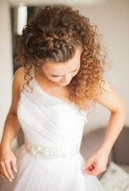 Wedding Day Hairstyles For Curly Hair Mywedding Curly Bridal Hair Bride Hairstyles Curly Hair Styles Naturally