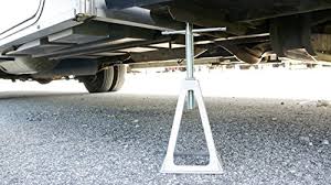 Since the jack struggles with motor power but works when you manually crank it he thinks a damaged leg is the issue. Best Camper Rv Leveling And Stabilizer Jacks Tinyhousedesign