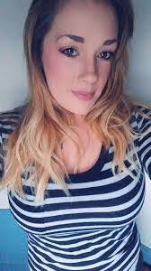 Heather Harlow's Instagram, Twitter & Facebook