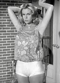 Cover lorsque ton camel toe vole le show lors de ta prestation, c'est assez bad! Elizabeth Montgomery Elizabeth Montgomery Bewitched Elizabeth Montgomery Elizabeth