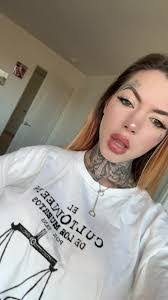 Chantell Daniel's Instagram, Twitter & Facebook