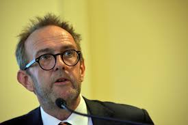 Employment law in some ways catching up to social media usage: lawyer