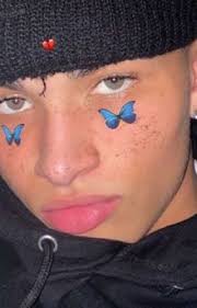 Sold to the Mafia King ~ Kobe Morris ff