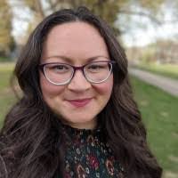 Amanda Bergen's Instagram, Twitter & Facebook