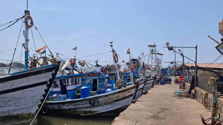 Fishing boats docked, livelihoods at sea: War ripples in Mumbai, Goa | India News - The Indian Express