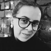 100+ ملفًا شخصيًا يحتوي على “Elise”