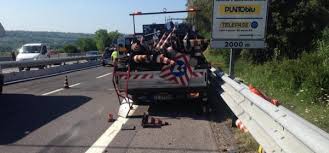 Incidenti come quelli di ieri su a4 ed a14 potrebbero essere evitati introducendo immediatamente l'obbligo dei moderni sistemi antitamponamento sui veicoli che trasportano merci pericolose e dando. Incidente A14 Notizie Da Abruzzo24ore