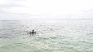 Pantai ini terletak di desa merpas kecamatan nasal kabupaten kaur. Sejernih Air Pantai Laguna Senikmat Gheite Yang Kian Terkenang Yurmawita S Blog