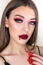 65 Vampire Makeup Ideas For Your Bewitching Look