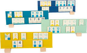 El juego de mesa rummy es uno de los grandes clásicos para jugar con familiares y amigos donde tendrás que formar combinaciones de números secuenciales o colores siempre que el número que hay en el tablero sea menor al que tienes guardado. Juego De Numeros De Rummy