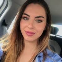 Julia Cardona's Instagram, Twitter & Facebook