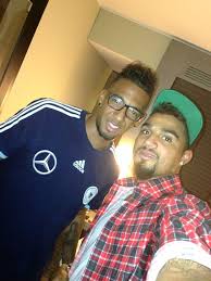 The brothers who faced off in the world cup 15/02/2021 by karan tejwani o n 23 june 2010, germany and ghana took to the pitch for a group stage match at the world cup in johannesburg, south africa. Kevin Prince Boateng On Twitter Brother It S Time Again That S How Beautiful Life Is Can T Wait Love U Bro Jb17official Http T Co Ogl457y70a