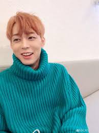 190215 CJES 官方微博更新。 #SLOWDANCE #正规一辑...