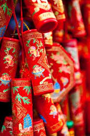 Chinese New Year Decoratitons Fire Crackers Http Es Pinterest Com Stja Chinese New Year Decorations Chinese New Year Chinese New Year Traditions