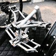 大幅な軽量化 小型化を目的とした新型サスペンション いよいよ仮組み開始 動作チェックのステージへ フロント二輪は構造が複雑な分スムーズに走った時は感動モノ strokecargotrike prototype ebike bicycle カーゴバイク 三輪自転車 カーゴバイク 自転車