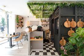 kia ora page kia ora coffee shop restaurant vegan a annecy noesis amenagement restaurant design de magasin de cafe decoration murale unique