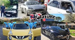 Akhyar meminati dan bermain sukan bola sepak sejak daripada kecil lagi. Seminggu Gaji Dah Mampu Beli