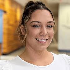 Tracie Weldon's Instagram, Twitter & Facebook