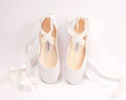 Light Ivory Bride S Shoes In Soft Leather Etsy Bridal Ballet Flats Flat Lace Up Shoes Ballet Wedding Shoes