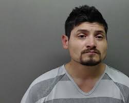 Boerne couple at large after deputies allegedly find several stolen Amazon  packages, meth at home