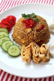 Pin Von Siny Burg Auf Siny Indonesisches Essen Nasi Goreng Rezept Lebensmittel Essen
