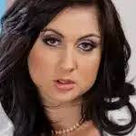 Beverly Paige's Instagram, Twitter & Facebook