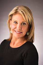 Donna Proffitt's Instagram, Twitter & Facebook