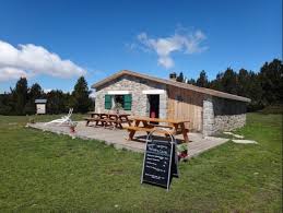 4 écoles de ski (esf, esi, ski ecole pyrénées). Secteur Ski De Fond De La Calme Font Romeu Odeillo Via Bergrestaurant