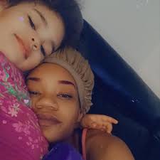 Jalisa Gray (@jalisagray4) lagi LIVE