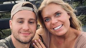 Tammy Hutto's Instagram, Twitter & Facebook