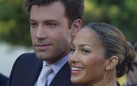 Lopez and affleck's big pda moment comes just a month and a half after bennifer were first photographed together at the beginning of may. Jennifer Lopez E Ben Affleck Vacanza Insieme In Montana