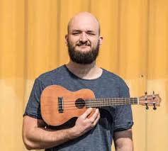 Patří mezi první české interprety propagující svou hudební tvorbu na portálu youtube. Pokac Discography Discogs