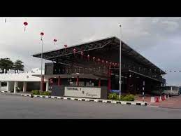 Some express buses also make stops here. é‡'å®æ—§è¡—åœºå·´å£«æ€»ç«™kampar Old Town Bus Terminal Full Hd 1080p Youtube
