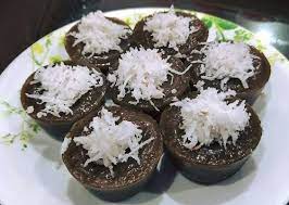 Hari ni saya nak kongsikan cara untuk membuat kuih tradisional yang sangat mudah dan sedap untuk dibuat iaitu kuih lompang. Resepi Kuih Lompang Gula Merah Senang Masak