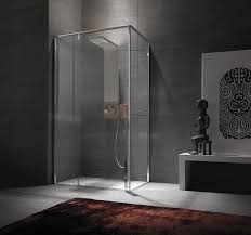 Il box doccia generalmente è trasparente, in plexiglas o vetro, permette di vedere l'interno della doccia. Creare Una Zona Doccia Su Misura Con Box In Crsitallo 8mm E Canalina Doccia Blog Stile Bagno