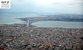 *turkey, on both sides of the bosphorus at its entrance on the sea of marmara (for history prior to 1453, see *constantinople). Earthquake Hazard In Istanbul Eskp