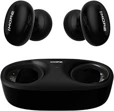 完全ワイヤレスイヤホン 1more ecs3001b フラッシュレビュー 明るめのu字サウンドで艶やかな音を持っており 音質は悪くないと思うが 装着感がかなりダメ イヤホン ワイヤレスイヤホン オーディオ