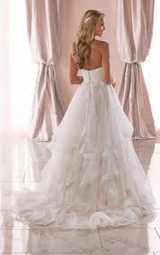 Stella york wedding dresses feature soft, feminine touches simply browse through these stella york wedding dresses where you'll find a variety of styles, necklines, waistlines, and trends. Stella York Stella York Wedding Dresses