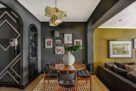 For 5 400 Month A Stylish Chelsea Rental With Art Deco Flair Apartment For Rent Nyc One Bedroom Apartment Art Deco