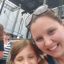 Judy Hallman's Instagram, Twitter & Facebook