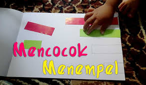 Maybe you would like to learn more about one of these? Kegiatan Anak Paud Belajar Mencocok Dan Menempel Bentuk