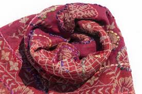 水煮羊毛披肩 針織圍巾 刺繡圍巾 羊絨披巾 喀什米爾cashmere 花 omhandmade 圍巾 披肩 pinkoi fashion scarf