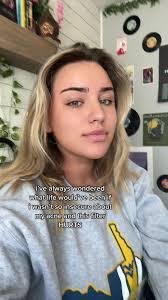 Kaylee Hooper's Instagram, Twitter & Facebook