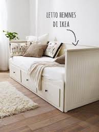 Con soluzioni estraibili di letti scorrevoli le nostre camerette a ponte diventano doppie risparmiando spazio e adattandosi all'uso per due fratelli. Camera Per Gli Ospiti 10 Idee Da Copiare My Touch Design Idee Camera Da Letto Ikea Stanza Da Letto Ikea Camera Con Divano Letto