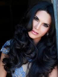 Joyce Giraud