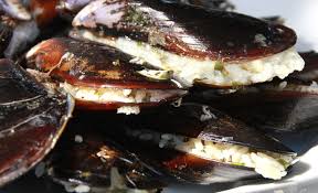Midia Les Moules Farcies Au Riz Festin Quotidien Moules Farcies Recettes Armeniennes Cuisine Mediterraneenne