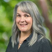 Julie Gann's Instagram, Twitter & Facebook